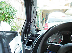 �A�E�f�B�@���[�_�[���t��