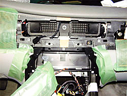 ジャガーXJ ナビゲーション取り付け